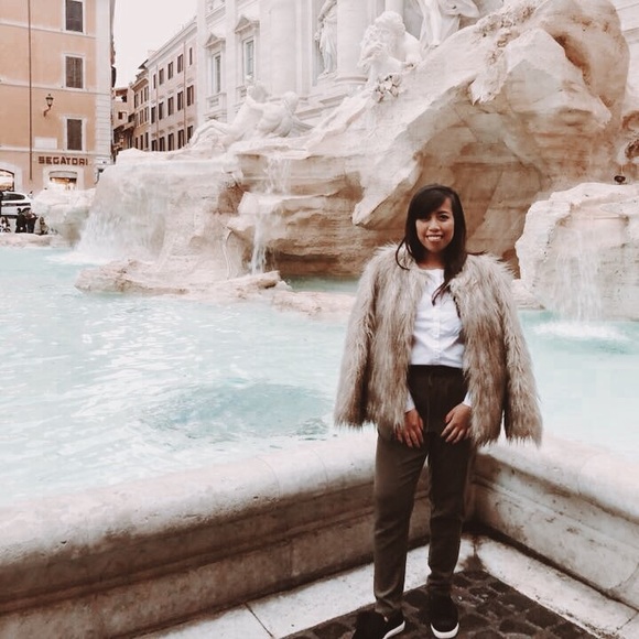 Zara Jackets & Blazers - Zara Faux Fur Coat